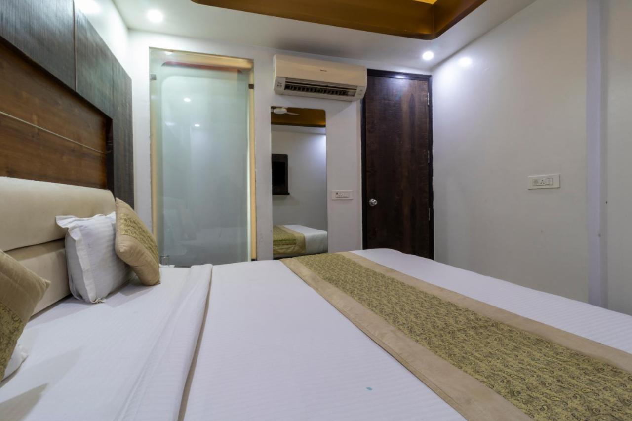 Hotel The Amour Dx Near Igi Airport Delhi 뉴델리 외부 사진