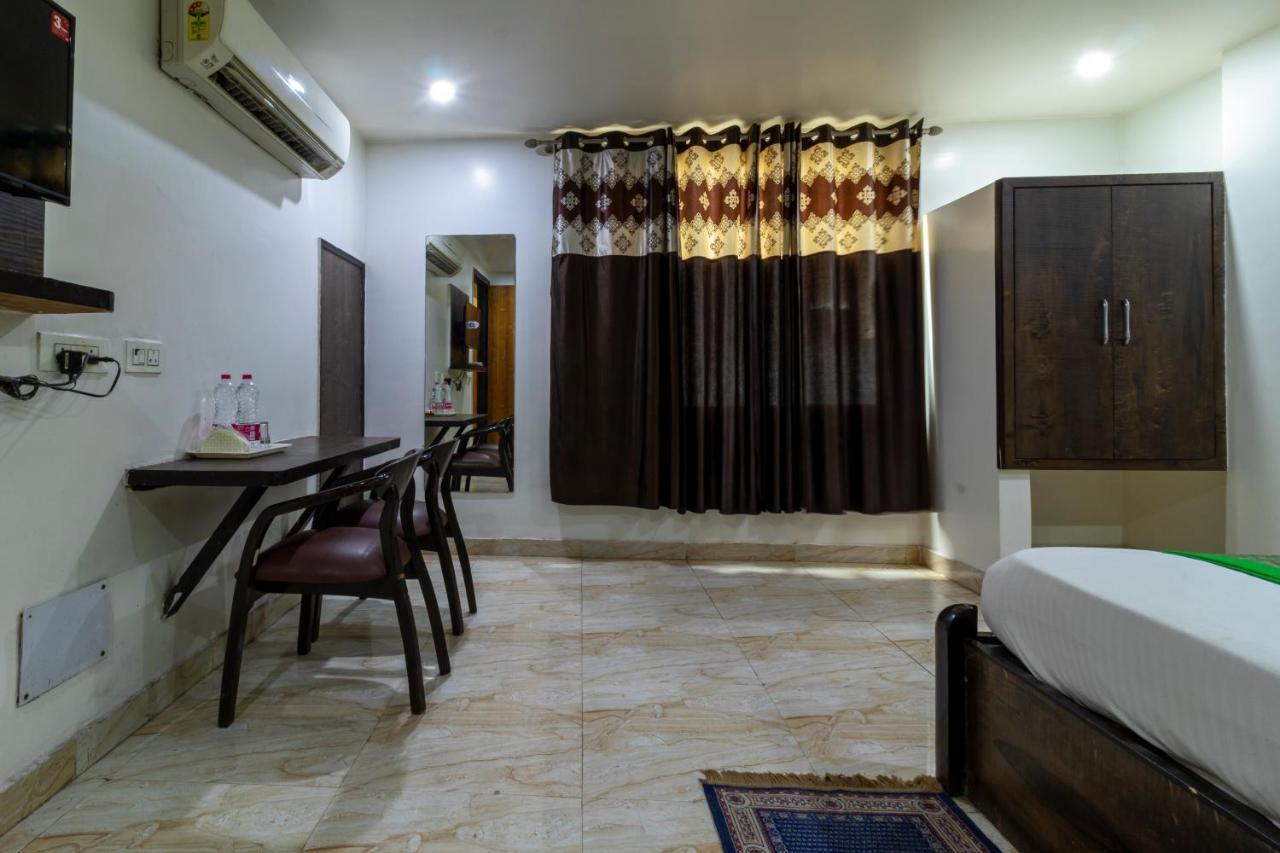 Hotel The Amour Dx Near Igi Airport Delhi 뉴델리 외부 사진